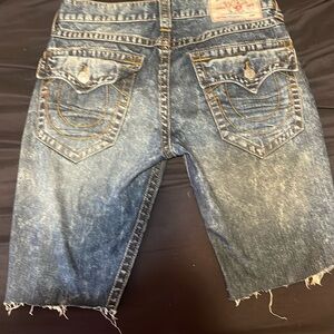 True religion jorts, wait(30)